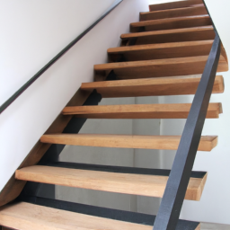 Construire un Escalier de Secours Conforme aux Normes Saint-Louis